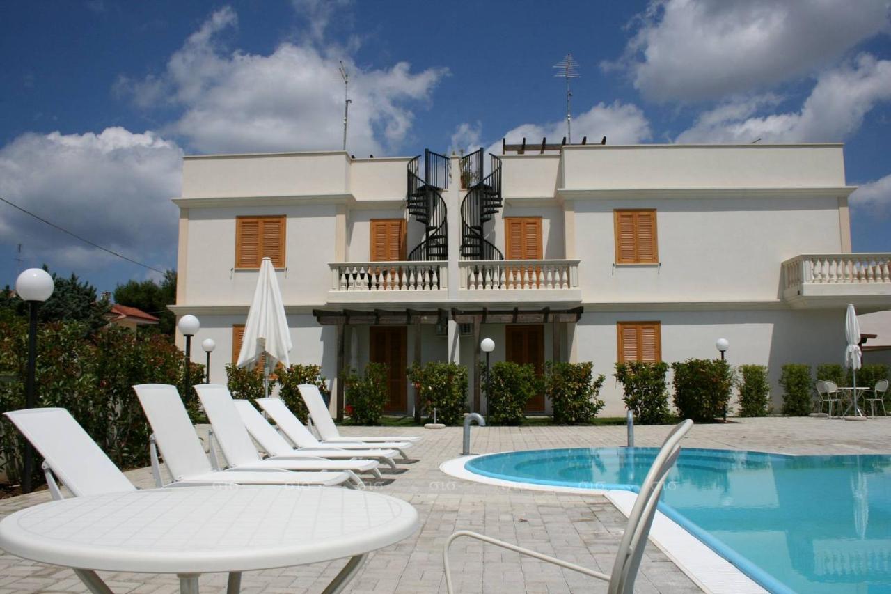 Appartamenti Ginevra Santa Maria al Bagno Luaran gambar